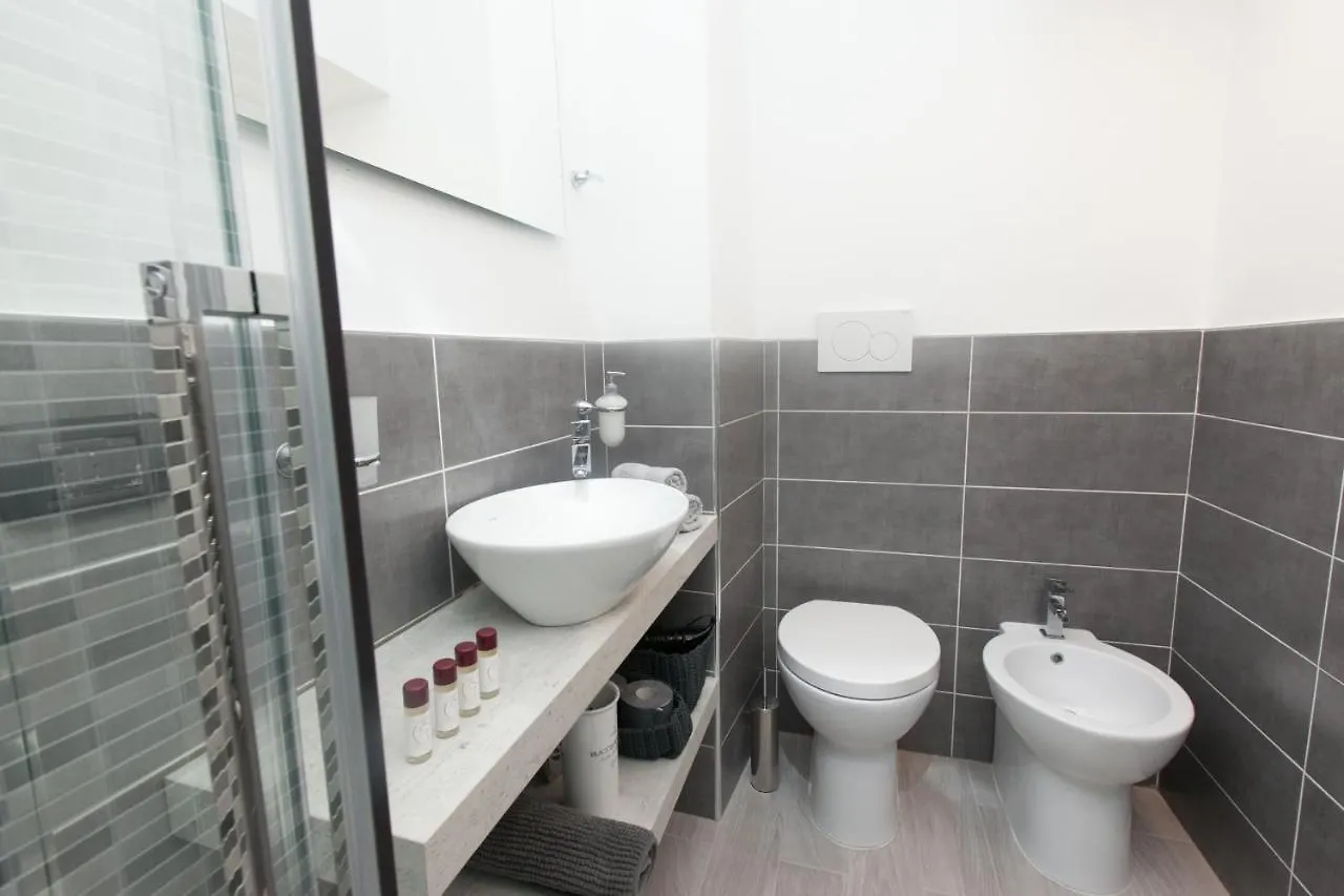 Amazing And New Penthouse In City Center Milan Apartment