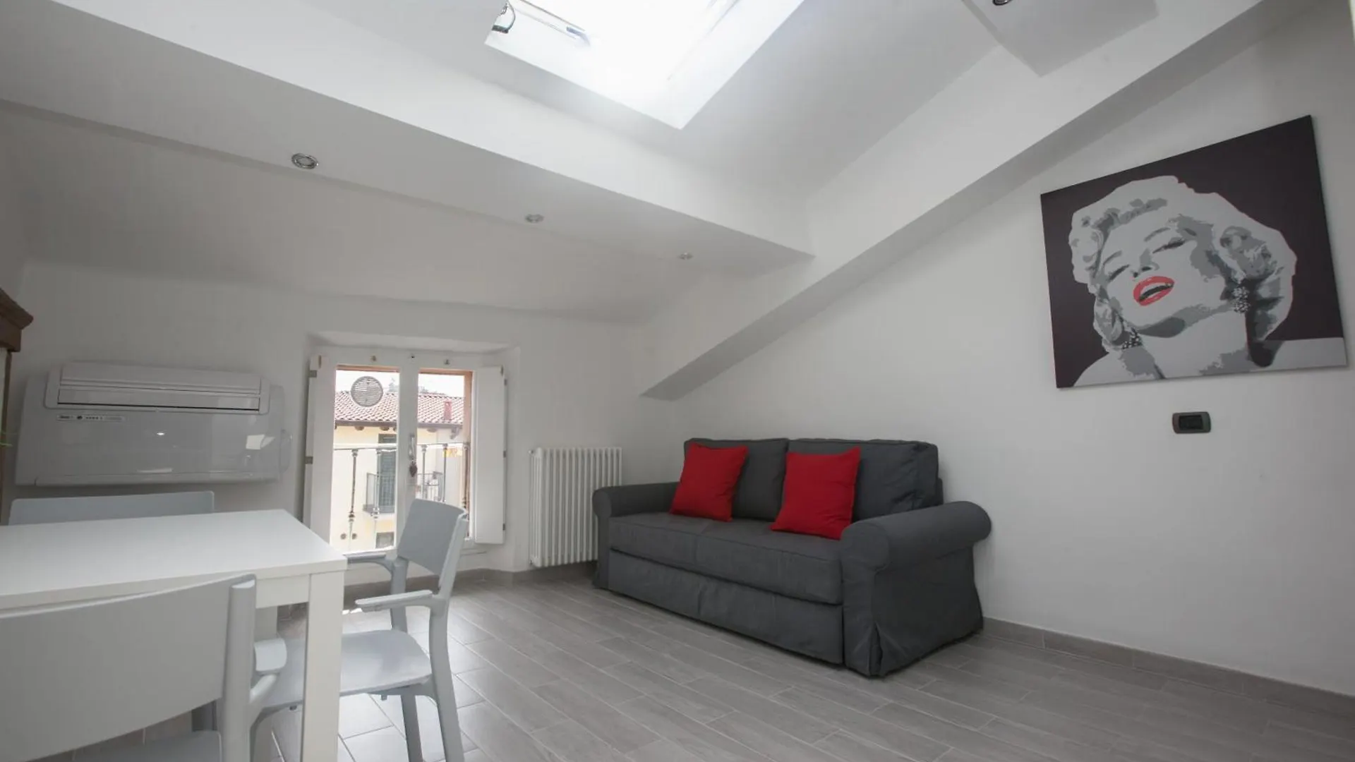 Amazing And New Penthouse In City Center Milan 0*,  Italy
